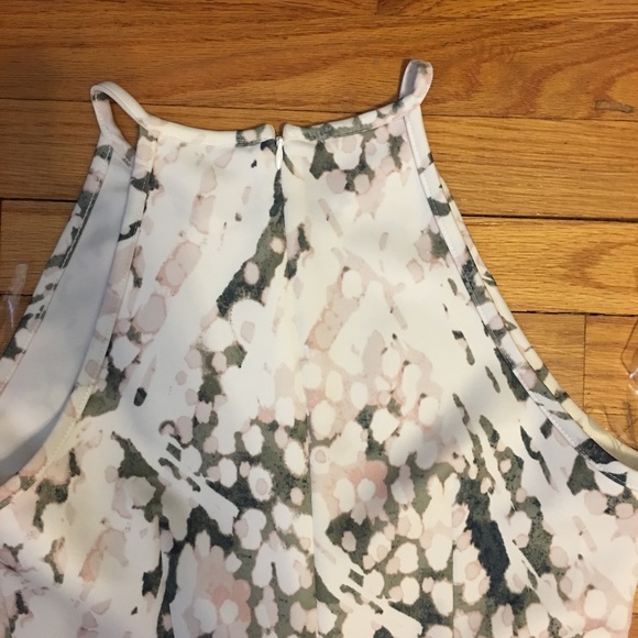 Beautiful Spring/Summer/Fall Dress - Picture 5 of 5